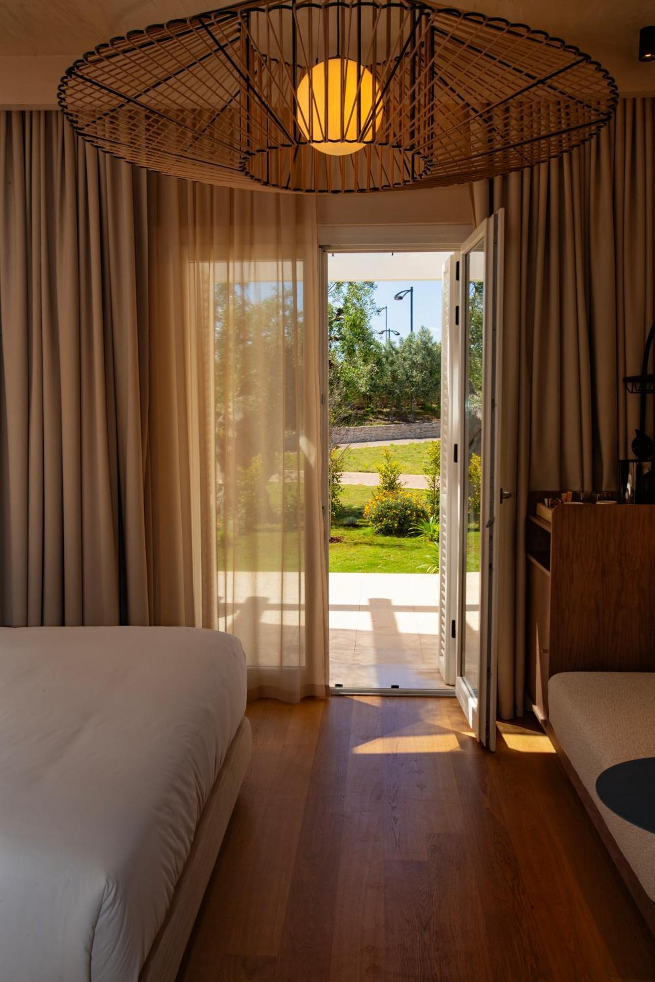 Cala Ponte, A Tribute Portfolio Hotel 5*